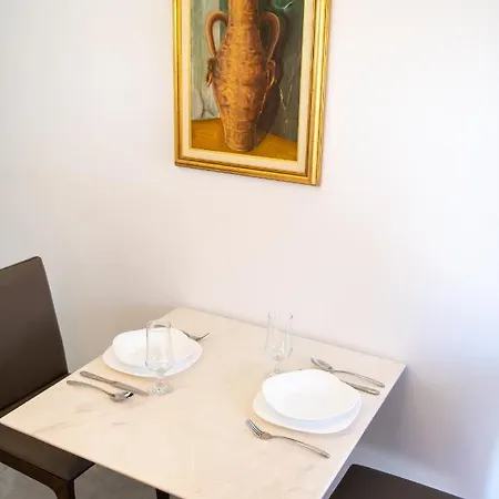 Apartament Bella *