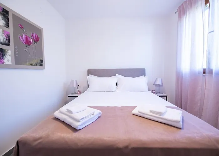 Bella Apartment *